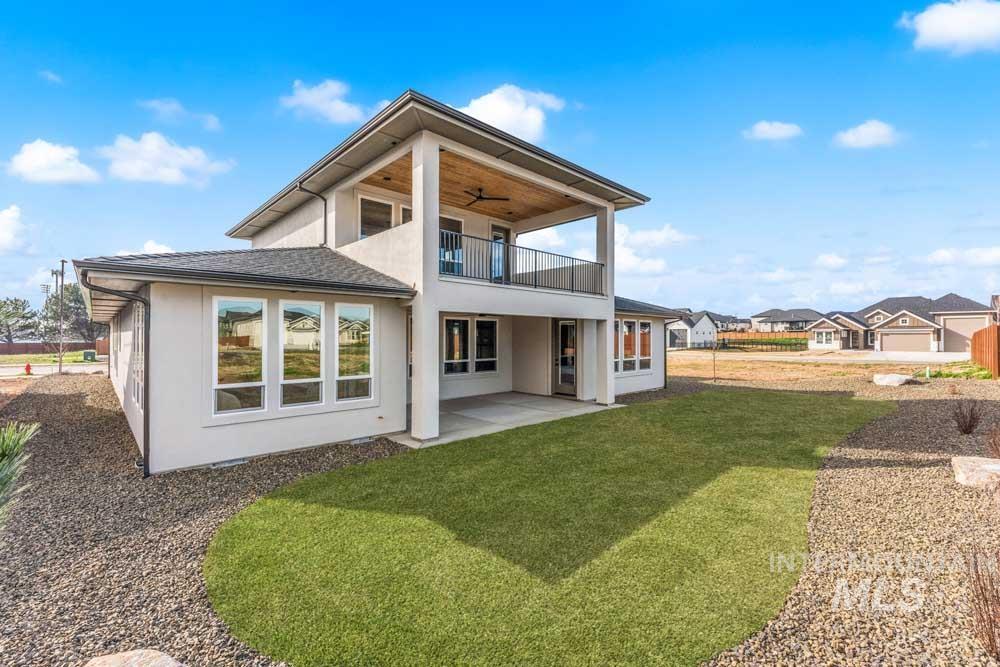 870 N Creekwater, Eagle, Idaho 83616, 3 Bedrooms, 3.5 Bathrooms, Residential For Sale, Price $1,249,999, 98978612