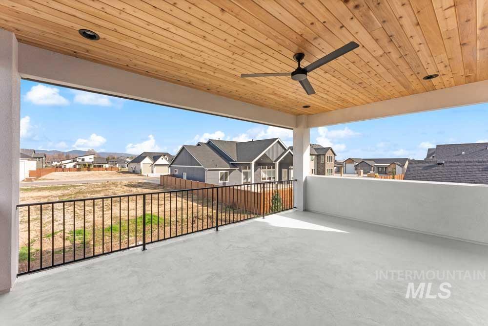 870 N Creekwater, Eagle, Idaho 83616, 3 Bedrooms, 3.5 Bathrooms, Residential For Sale, Price $1,249,999, 98978612