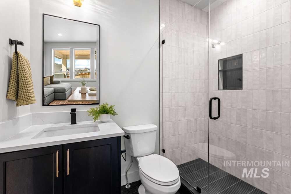 870 N Creekwater, Eagle, Idaho 83616, 3 Bedrooms, 3.5 Bathrooms, Residential For Sale, Price $1,249,999, 98978612