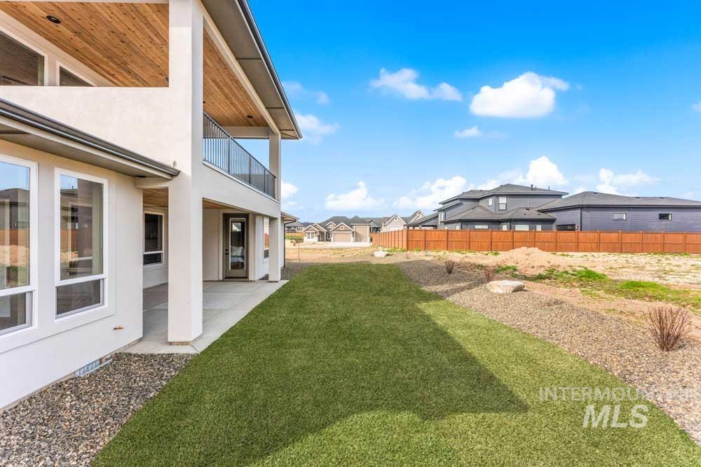 870 N Creekwater, Eagle, Idaho 83616, 3 Bedrooms, 3.5 Bathrooms, Residential For Sale, Price $1,249,999, 98978612