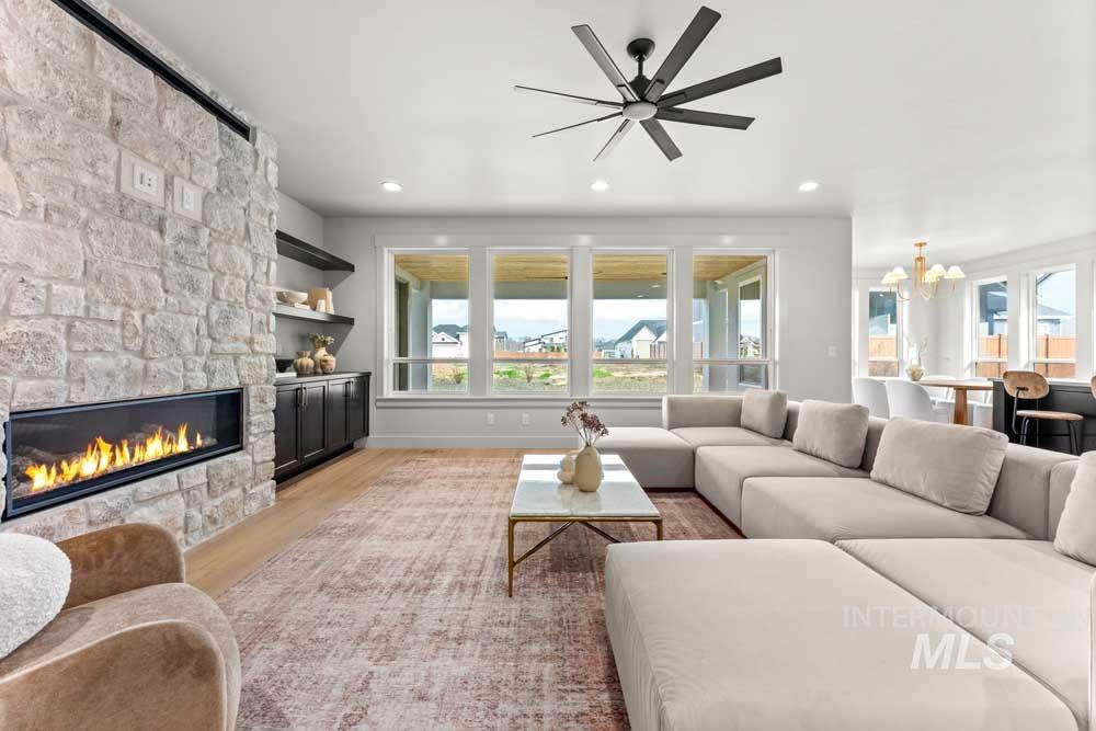 870 N Creekwater, Eagle, Idaho 83616, 3 Bedrooms, 3.5 Bathrooms, Residential For Sale, Price $1,249,999, 98978612