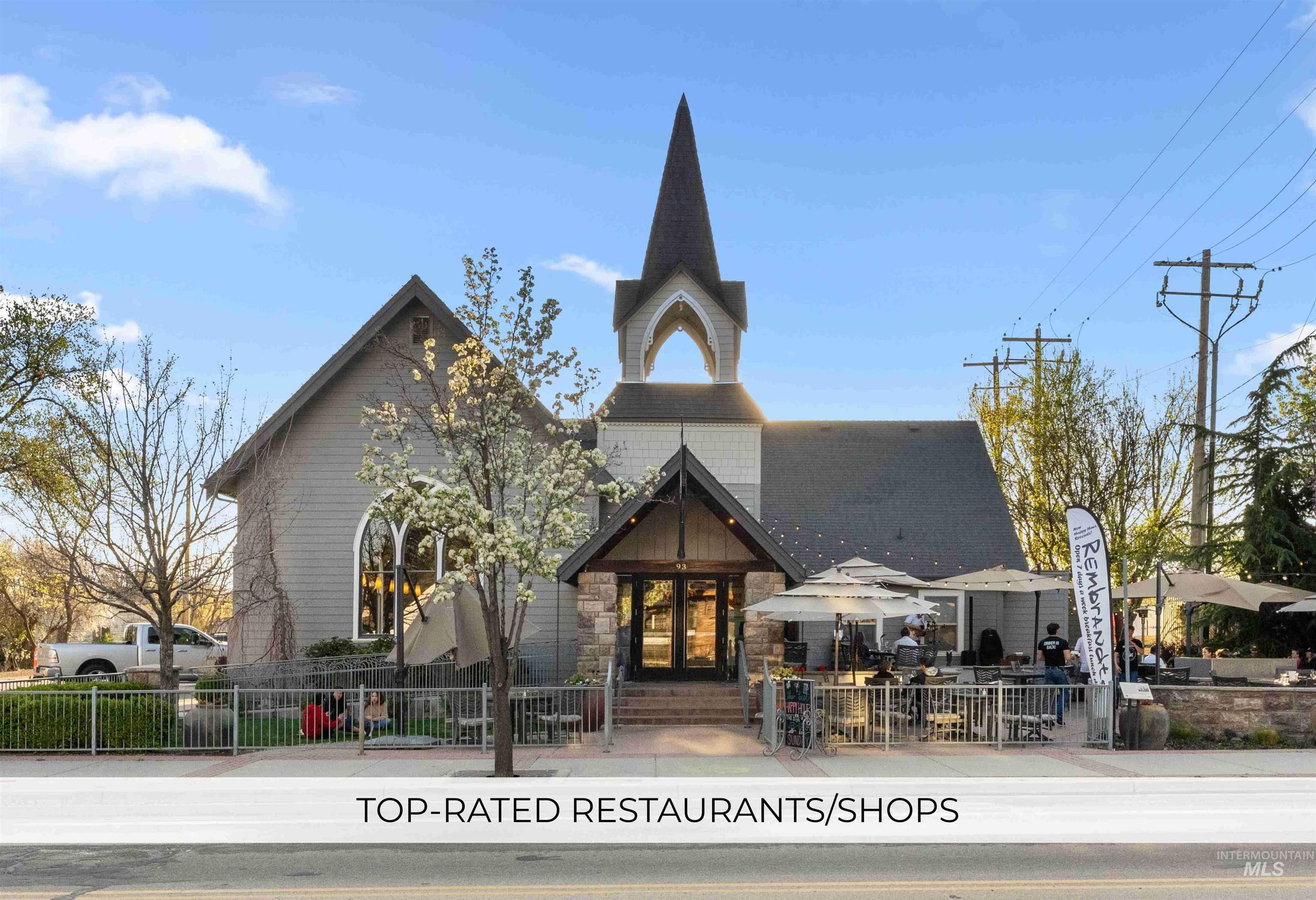 870 N Creekwater, Eagle, Idaho 83616, 3 Bedrooms, 3.5 Bathrooms, Residential For Sale, Price $1,249,999, 98978612