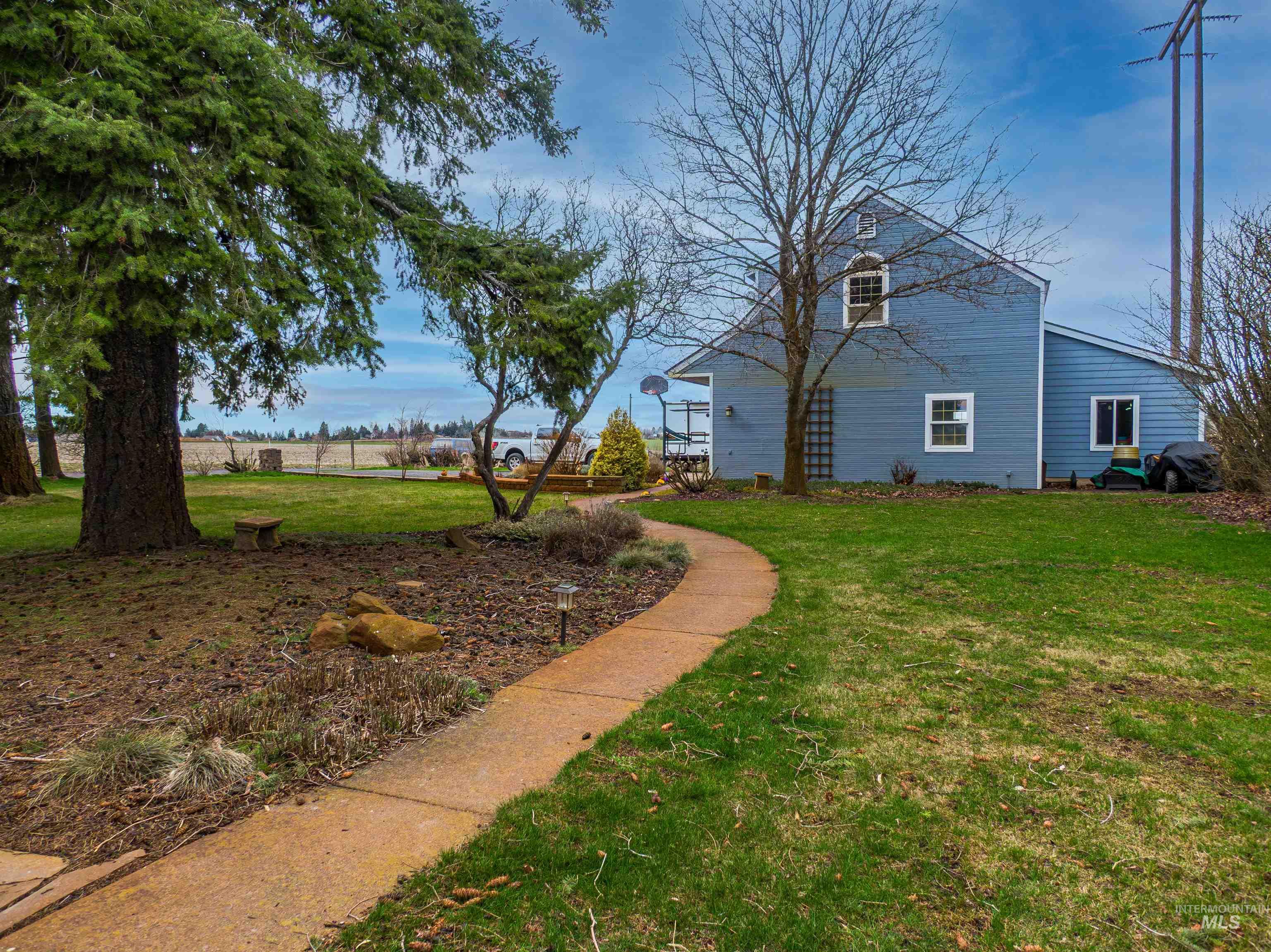 2210 Trail Rd, Moscow, Idaho 83843, 3 Bedrooms, 2 Bathrooms, Residential For Sale, Price $749,000,MLS 98978613