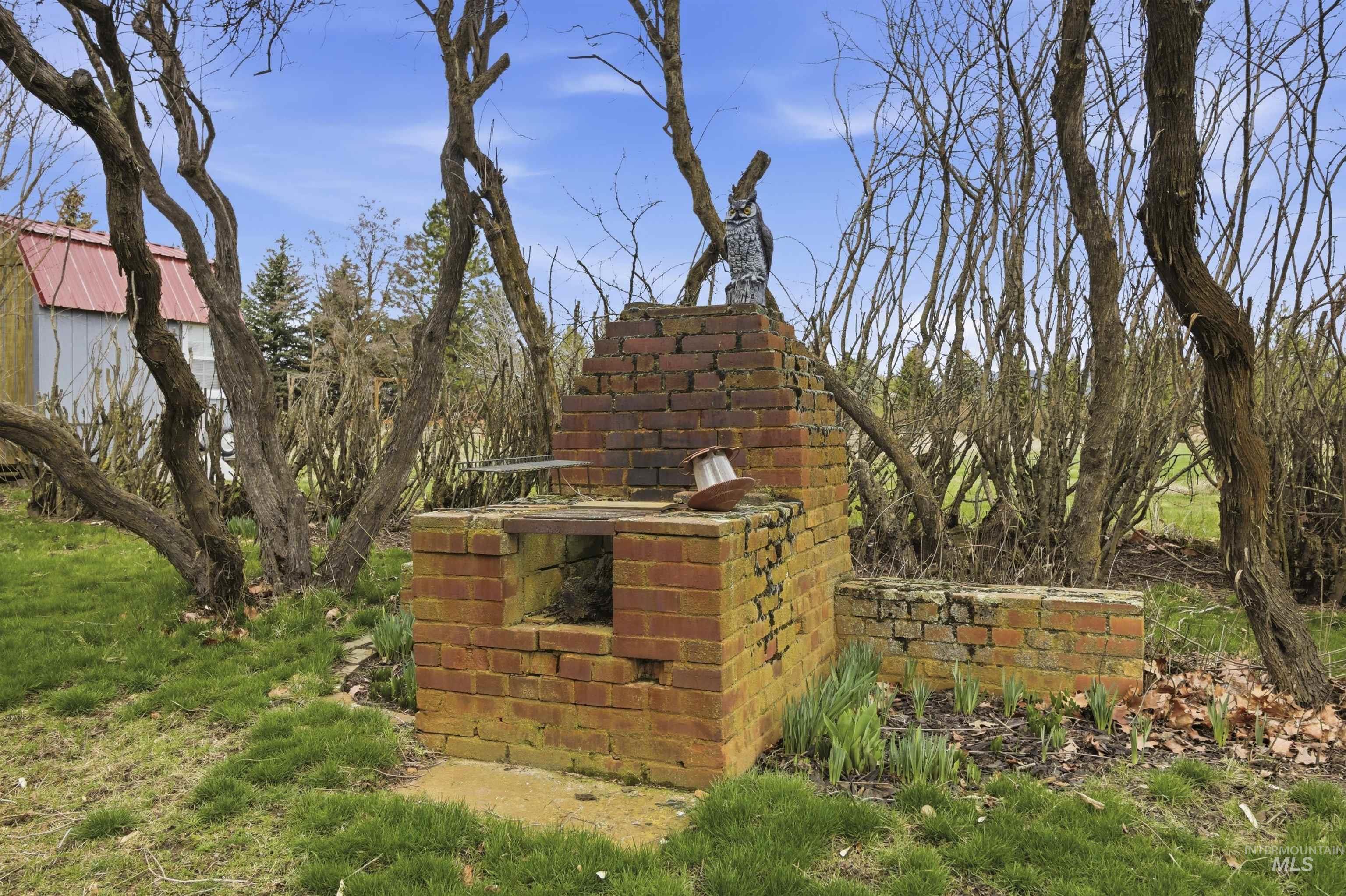 2210 Trail Rd, Moscow, Idaho 83843, 3 Bedrooms, 2 Bathrooms, Residential For Sale, Price $749,000,MLS 98978613