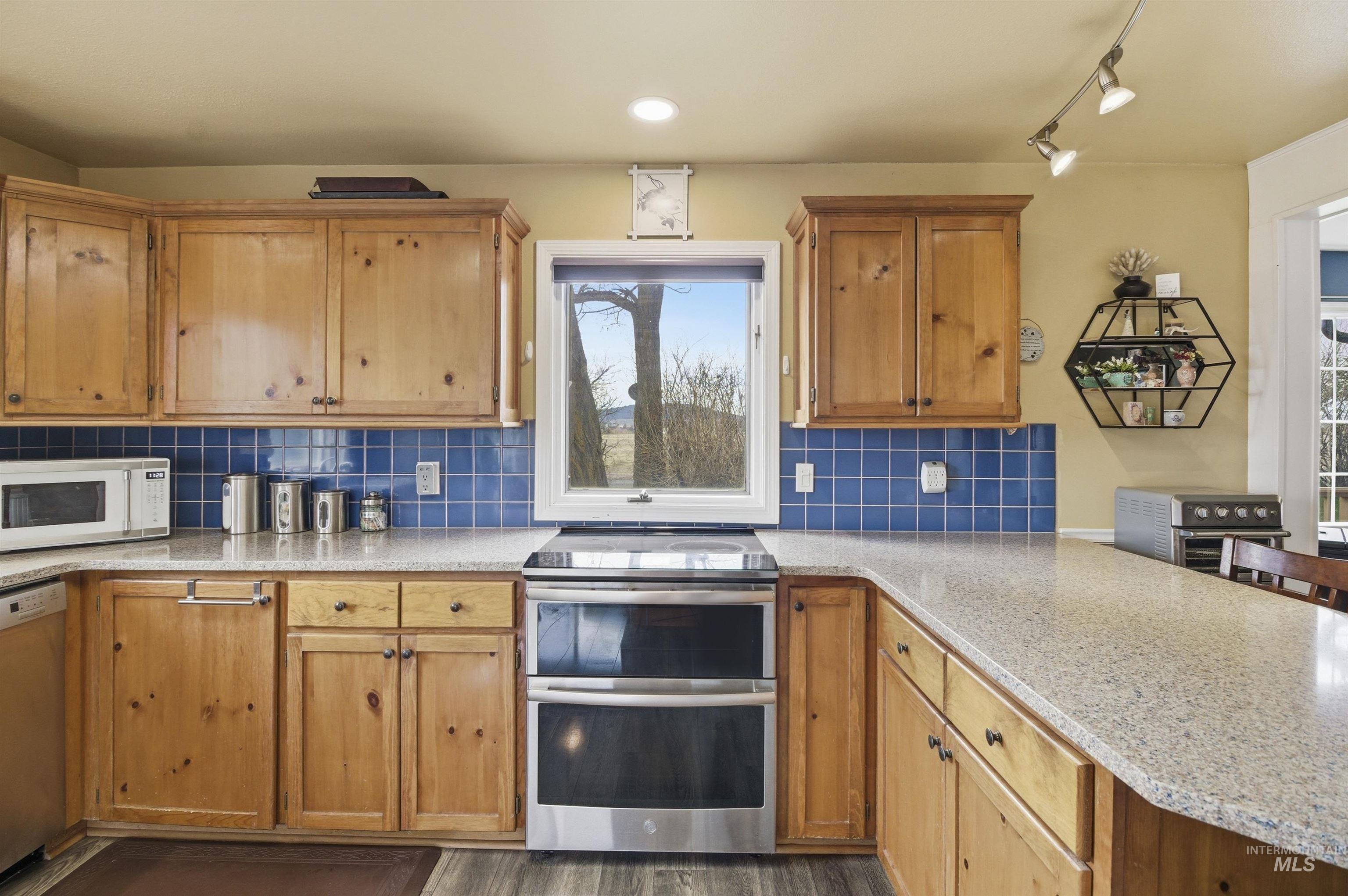 2210 Trail Rd, Moscow, Idaho 83843, 3 Bedrooms, 2 Bathrooms, Residential For Sale, Price $749,000,MLS 98978613