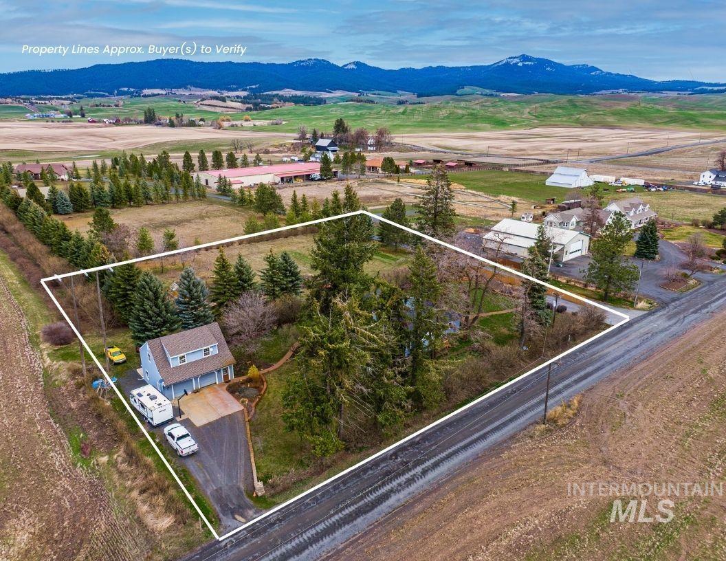 2210 Trail Rd, Moscow, Idaho 83843, 3 Bedrooms, 2 Bathrooms, Residential For Sale, Price $749,000,MLS 98978613