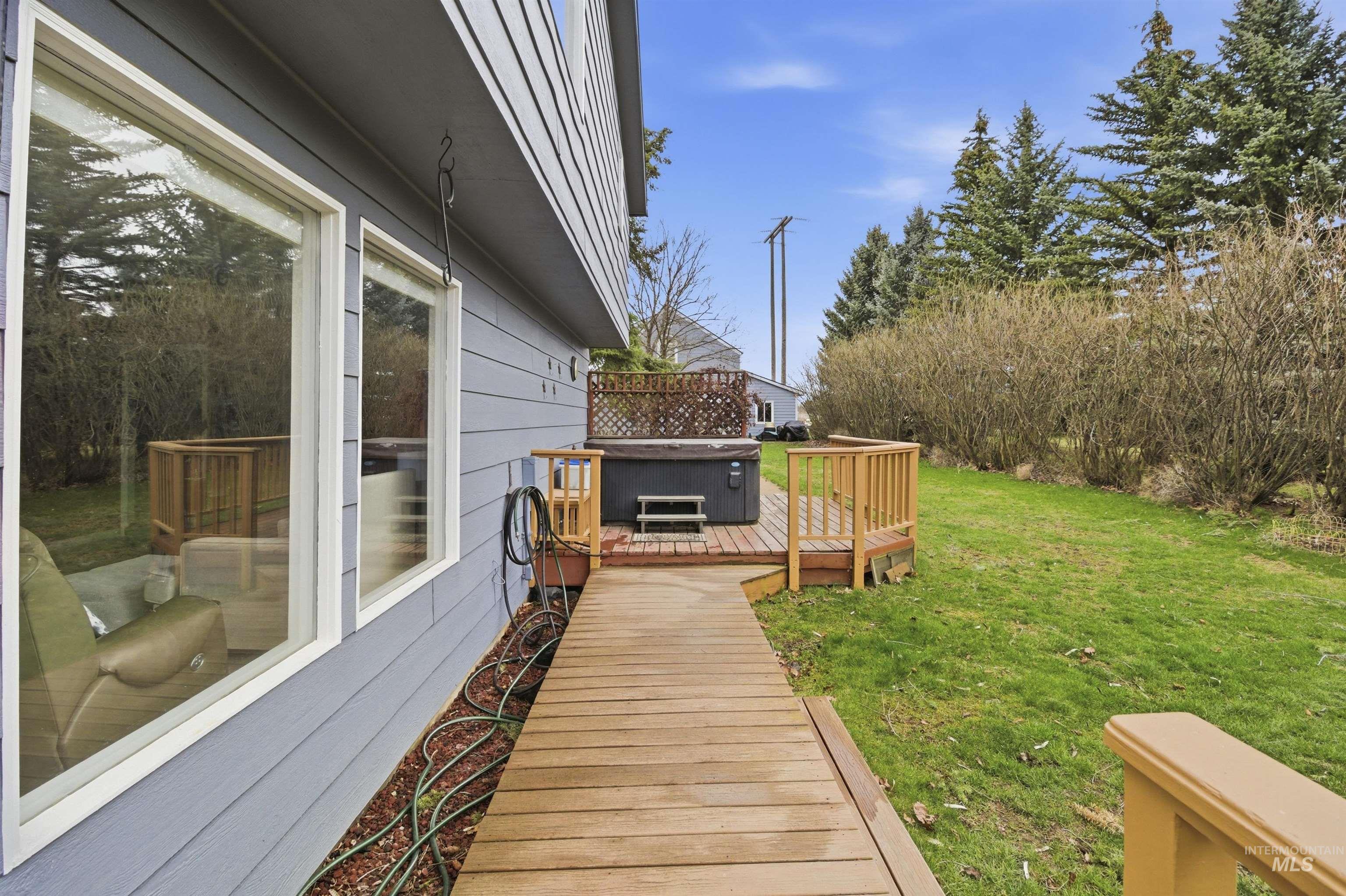 2210 Trail Rd, Moscow, Idaho 83843, 3 Bedrooms, 2 Bathrooms, Residential For Sale, Price $749,000,MLS 98978613