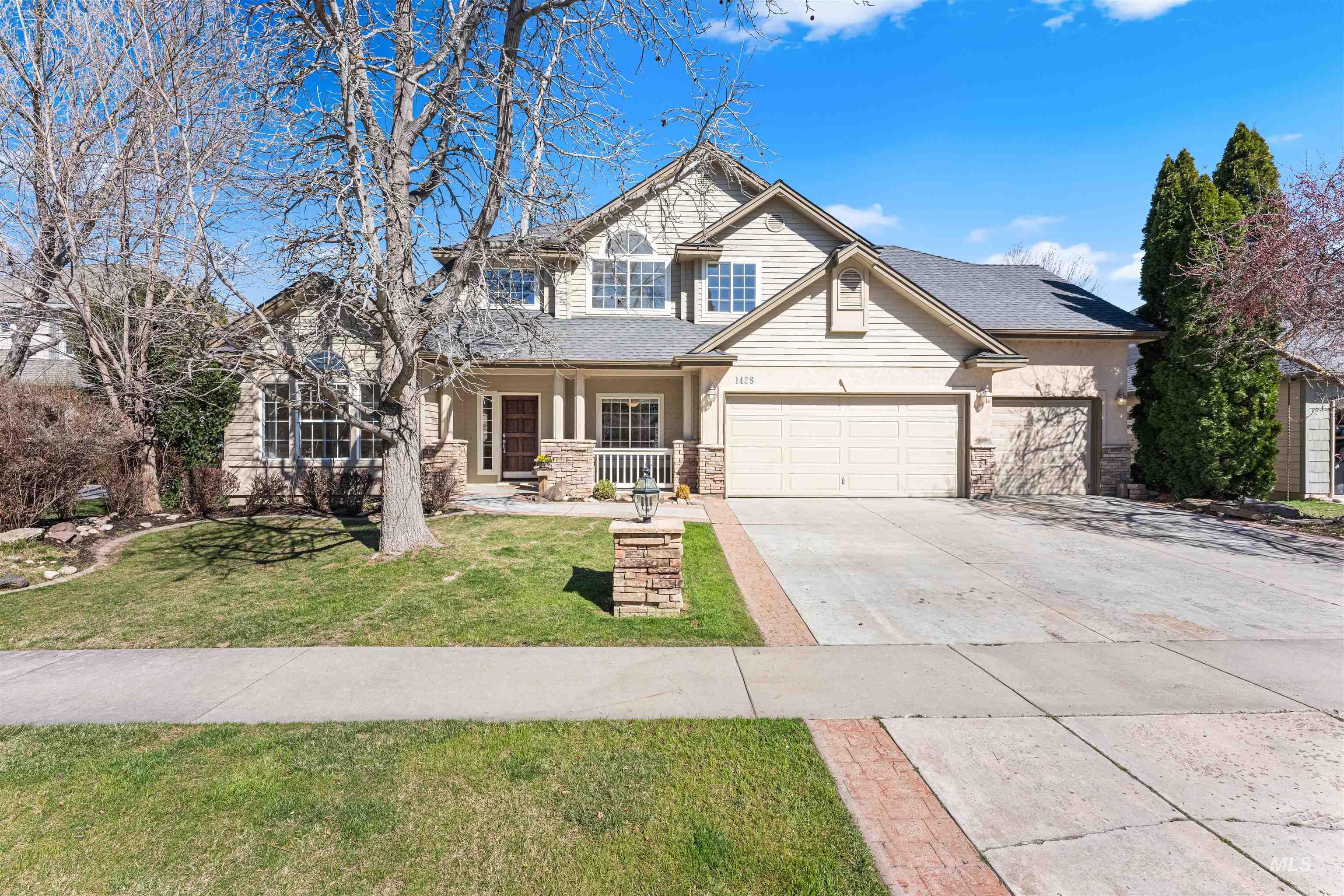 1428 S Island Glenn Way, Eagle, Idaho 83616, 4 Bedrooms, 2.5 Bathrooms, Residential For Sale, Price $809,000, 98978615