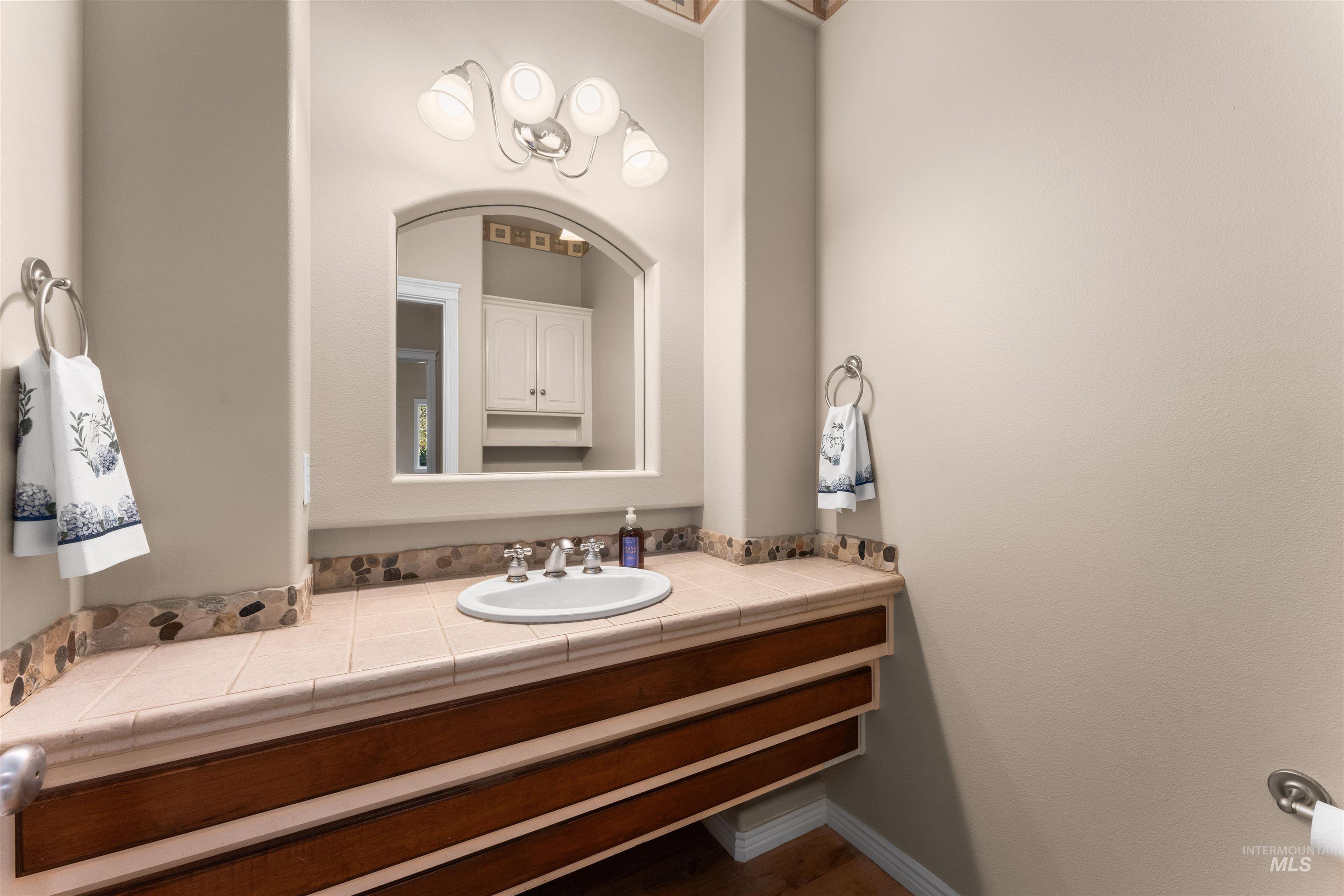 1428 S Island Glenn Way, Eagle, Idaho 83616, 4 Bedrooms, 2.5 Bathrooms, Residential For Sale, Price $809,000, 98978615