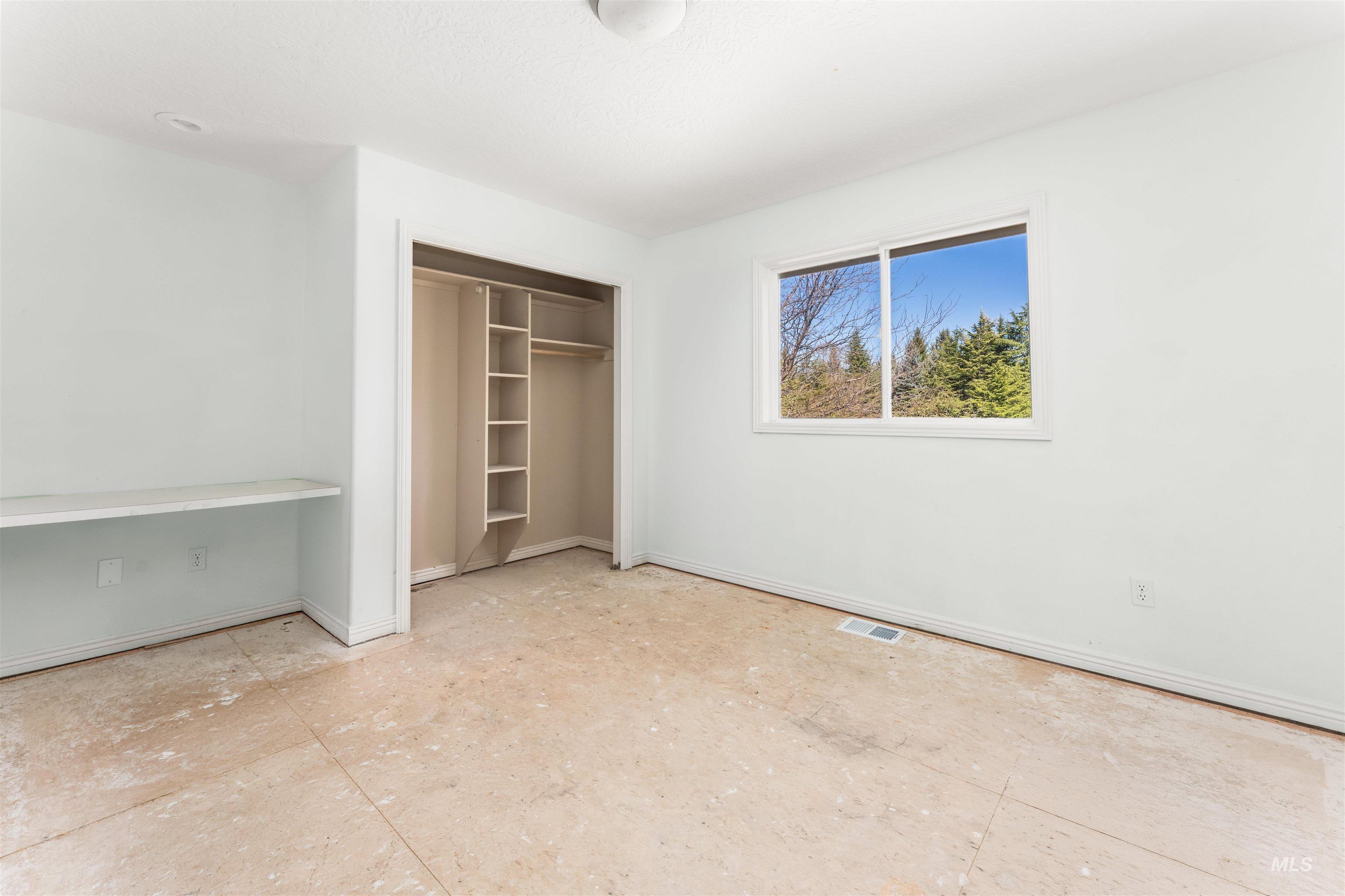 1428 S Island Glenn Way, Eagle, Idaho 83616, 4 Bedrooms, 2.5 Bathrooms, Residential For Sale, Price $809,000, 98978615