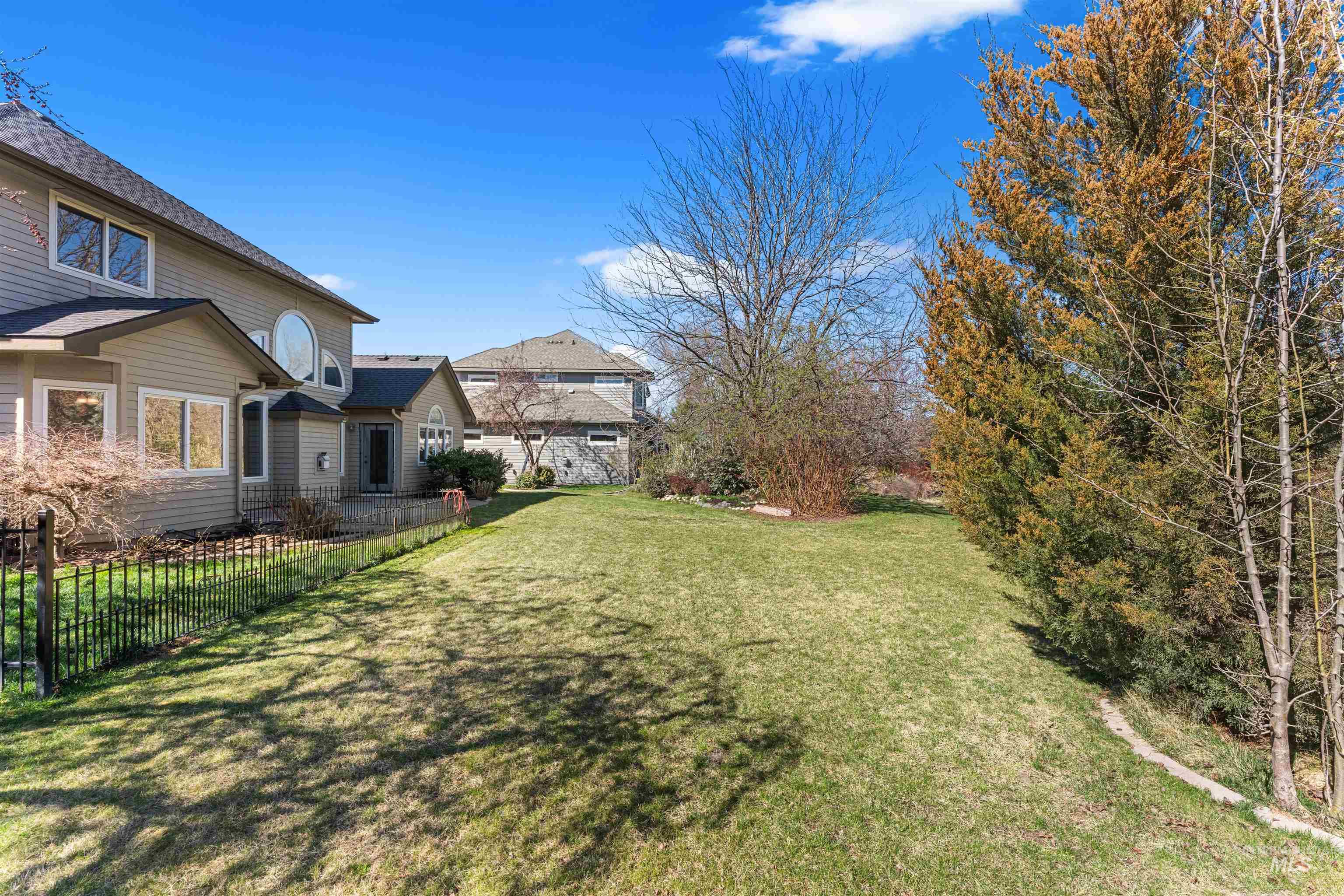 1428 S Island Glenn Way, Eagle, Idaho 83616, 4 Bedrooms, 2.5 Bathrooms, Residential For Sale, Price $809,000, 98978615