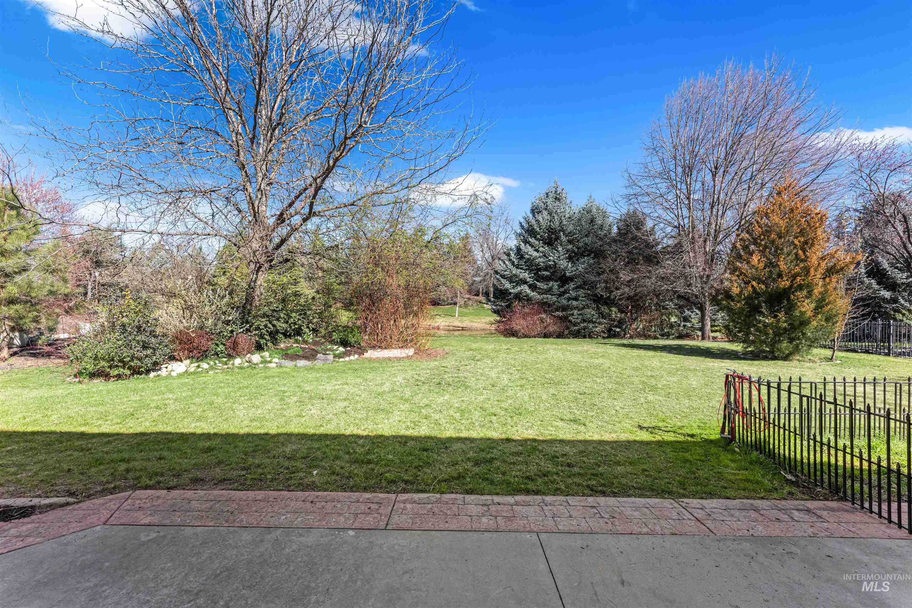 1428 S Island Glenn Way, Eagle, Idaho 83616, 4 Bedrooms, 2.5 Bathrooms, Residential For Sale, Price $809,000, 98978615