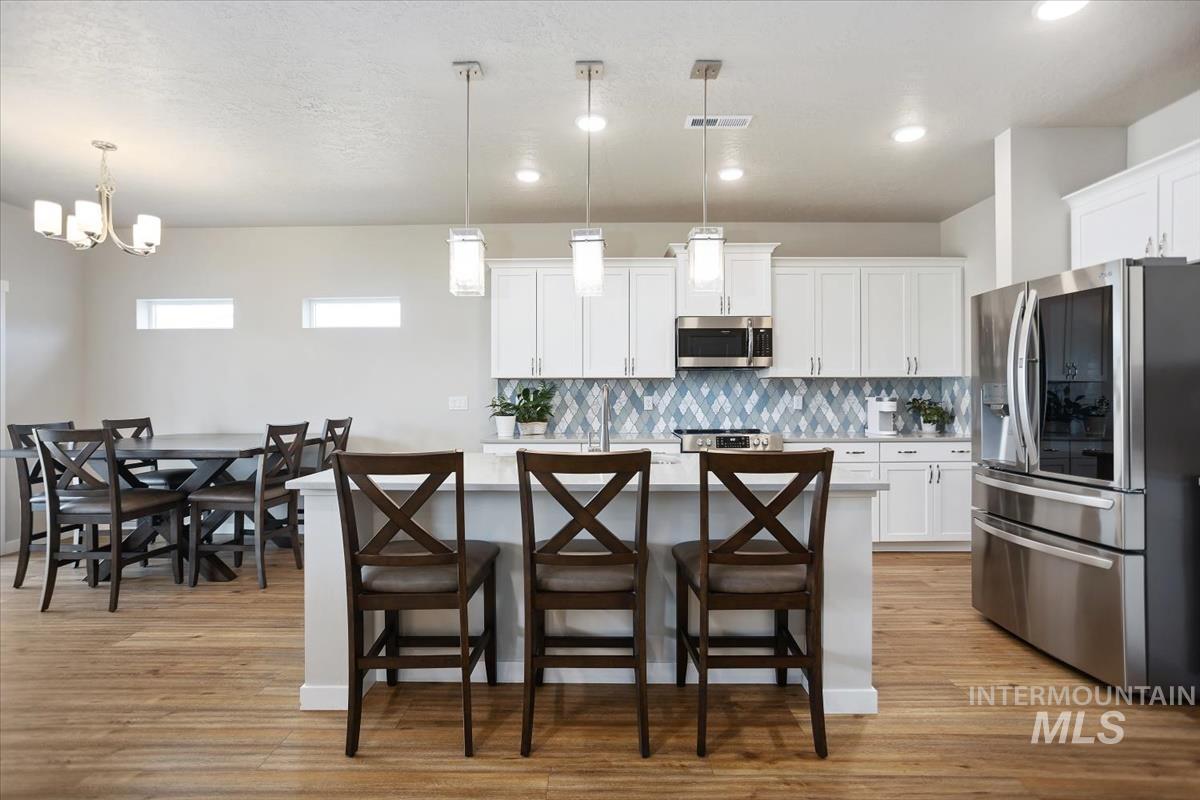 3729 S Maple Ridge Ave, Nampa, Idaho 83686-3902, 6 Bedrooms, 4 Bathrooms, Residential For Sale, Price $565,000, 98978618