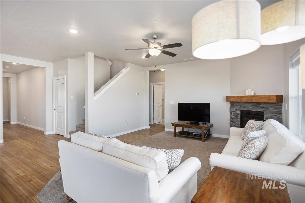 3729 S Maple Ridge Ave, Nampa, Idaho 83686-3902, 6 Bedrooms, 4 Bathrooms, Residential For Sale, Price $565,000, 98978618