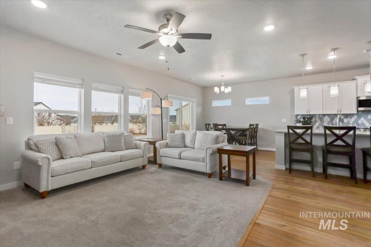 3729 S Maple Ridge Ave, Nampa, Idaho 83686-3902, 6 Bedrooms, 4 Bathrooms, Residential For Sale, Price $550,000,MLS 98978618