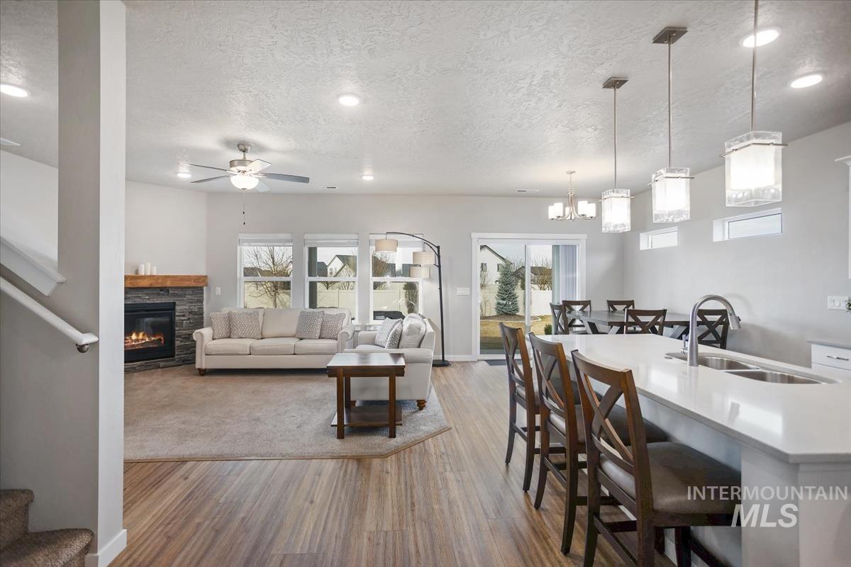 3729 S Maple Ridge Ave, Nampa, Idaho 83686-3902, 6 Bedrooms, 4 Bathrooms, Residential For Sale, Price $565,000, 98978618