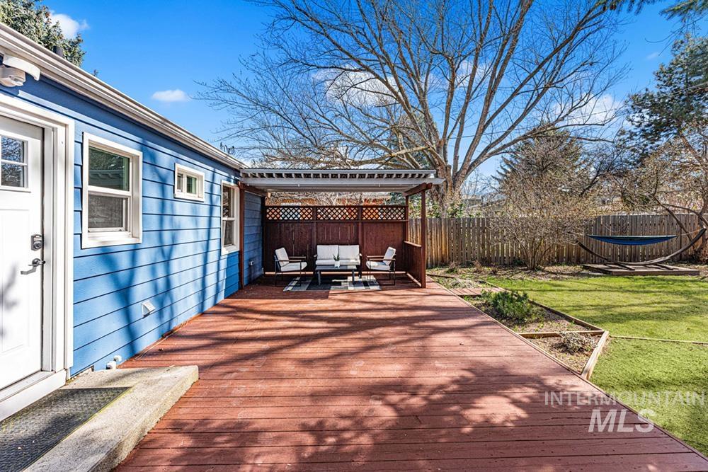 319 W Howe St, Boise, Idaho 83706, 2 Bedrooms, 1 Bathroom, Residential For Sale, Price $498,000, 98978620