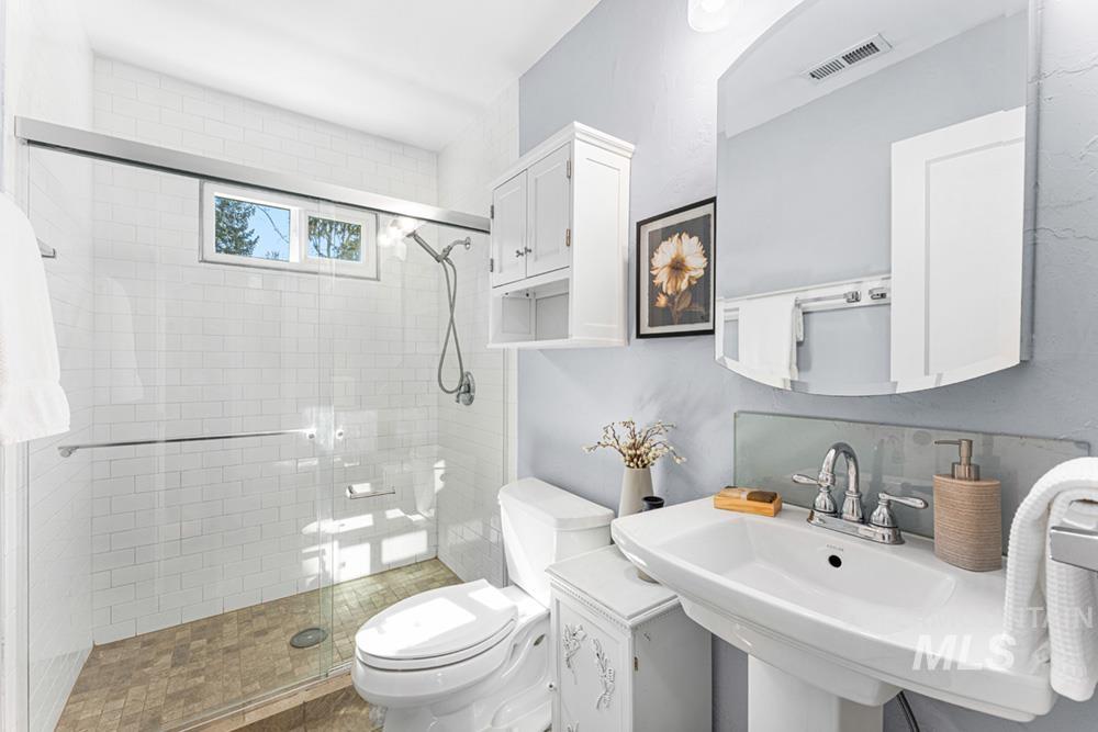 319 W Howe St, Boise, Idaho 83706, 2 Bedrooms, 1 Bathroom, Residential For Sale, Price $498,000, 98978620