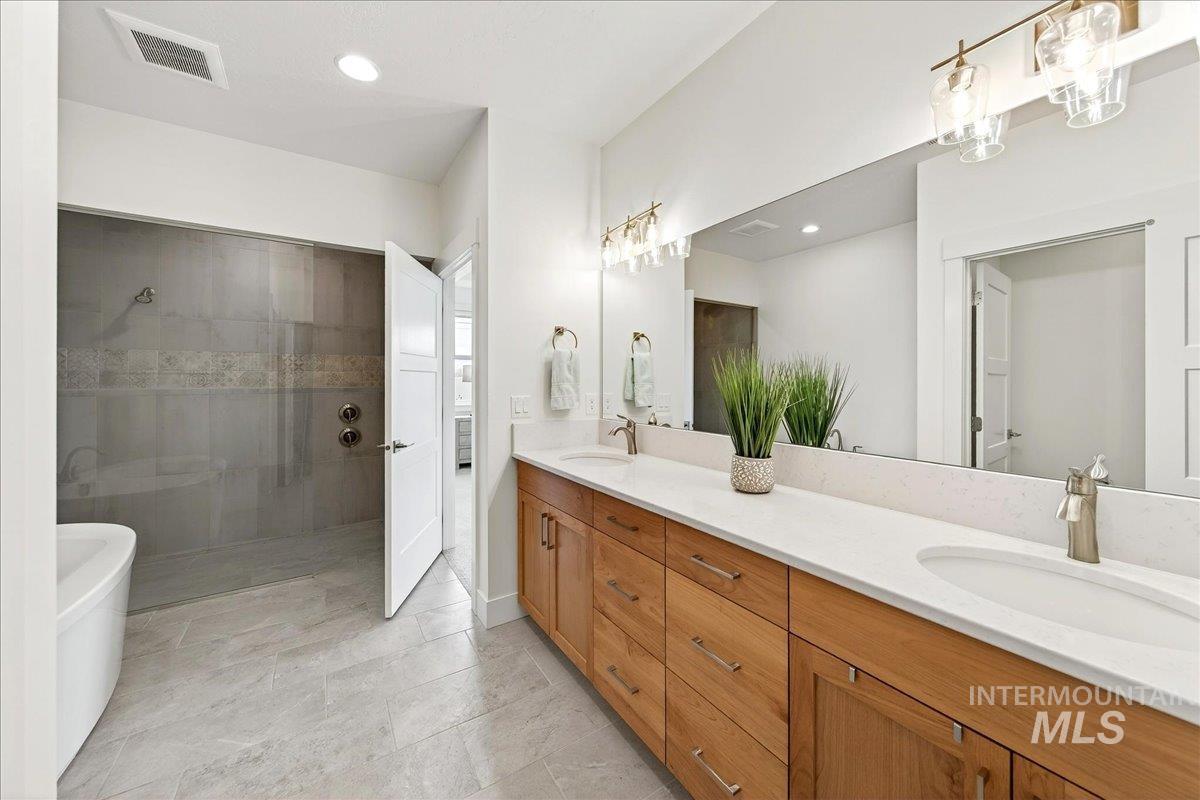 24792 Sienna Glenn, Middleton, Idaho 83644, 3 Bedrooms, 3 Bathrooms, Residential For Sale, Price $889,000, 98978624