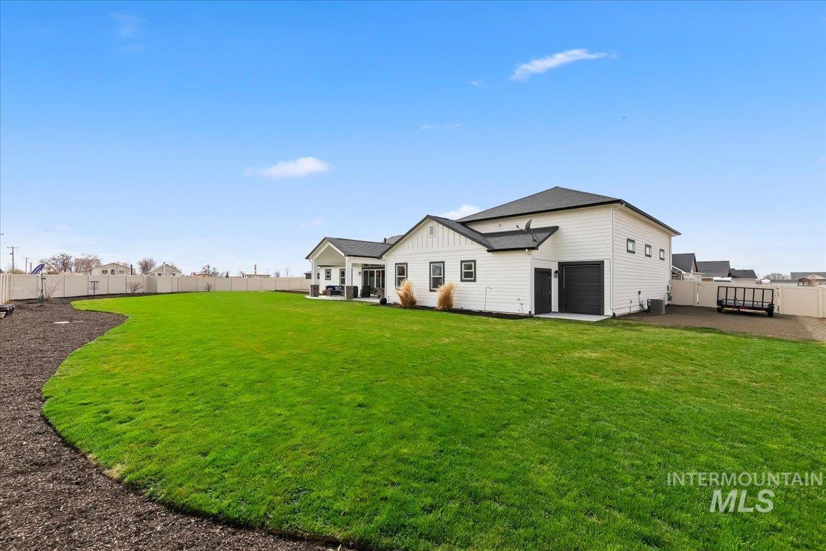 24792 Sienna Glenn, Middleton, Idaho 83644, 3 Bedrooms, 3 Bathrooms, Residential For Sale, Price $889,000, 98978624