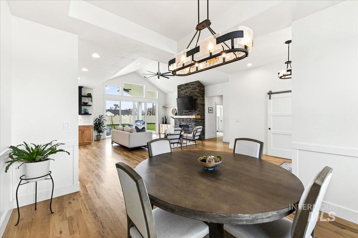 24792 Sienna Glenn, Middleton, Idaho 83644, 3 Bedrooms, 3 Bathrooms, Residential For Sale, Price $889,000, 98978624