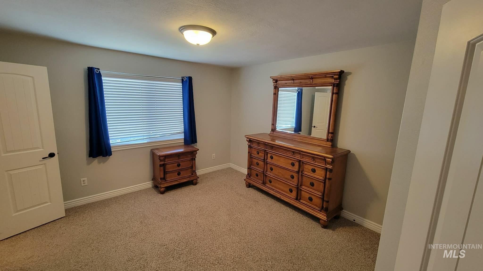 470 Sunflower RD, Rexburg, Idaho 83440, 3 Bedrooms, 2 Bathrooms, Residential For Sale, Price $275,000,MLS 98978626