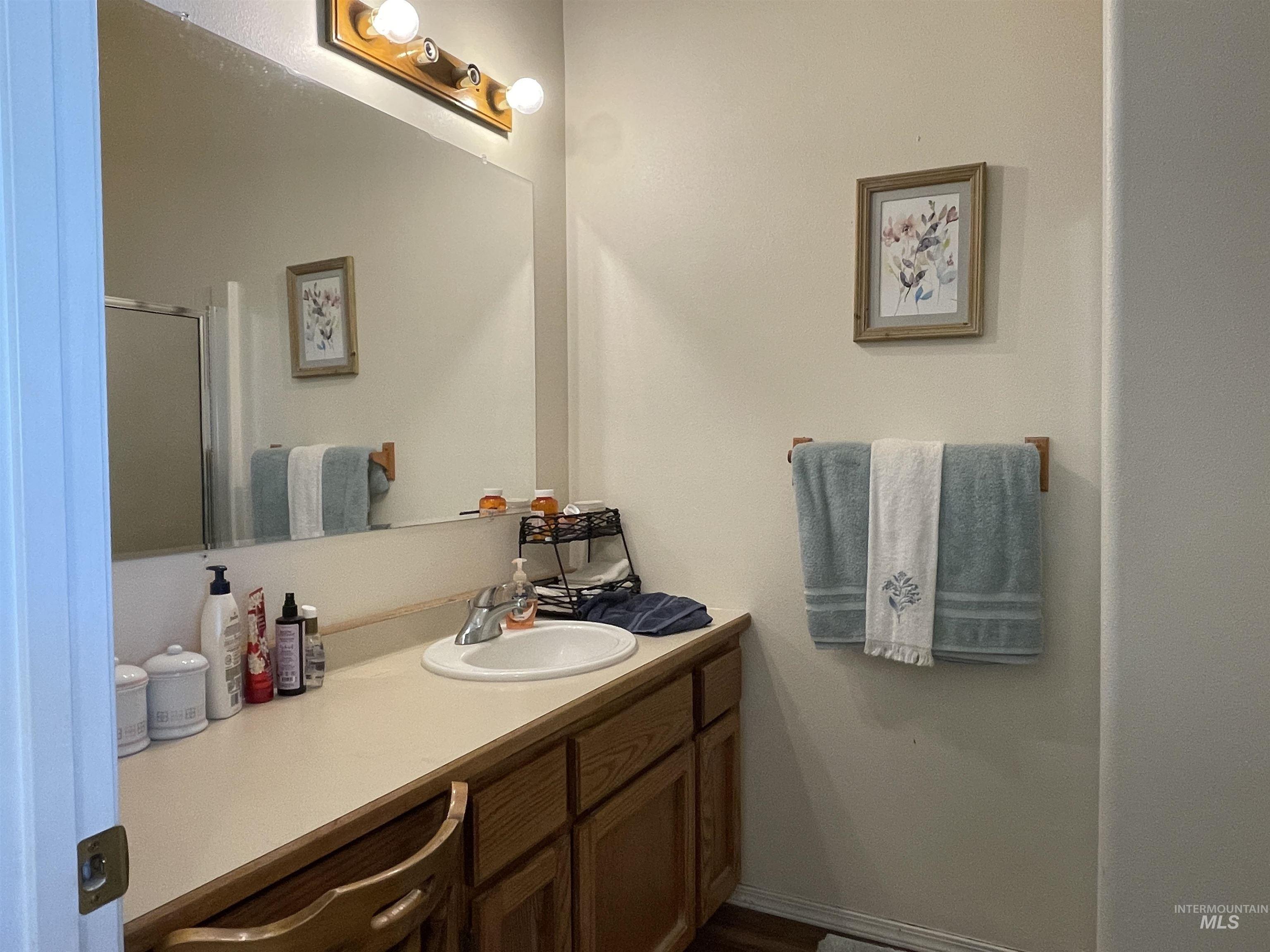 334 17th Ave North, Payette, Idaho 83661, 2 Bedrooms, 2 Bathrooms, Residential For Sale, Price $269,900,MLS 98978627