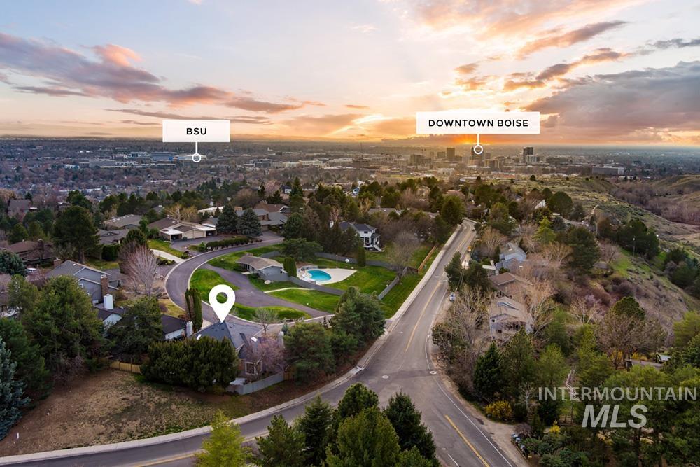 1865 E Sendero Ln, Boise, Idaho 83712, 5 Bedrooms, 3 Bathrooms, Residential For Sale, Price $1,100,000,MLS 98978631
