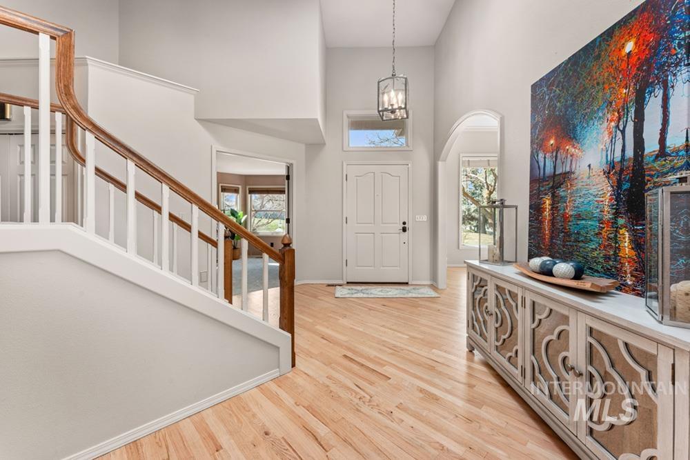 1865 E Sendero Ln, Boise, Idaho 83712, 5 Bedrooms, 3 Bathrooms, Residential For Sale, Price $1,100,000,MLS 98978631