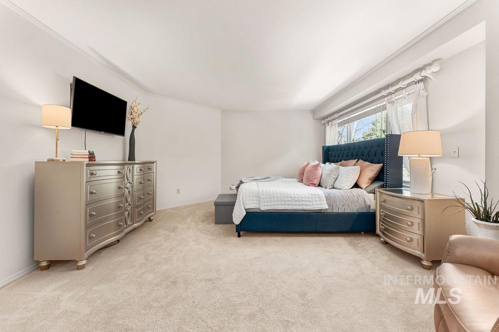 1865 E Sendero Ln, Boise, Idaho 83712, 5 Bedrooms, 3 Bathrooms, Residential For Sale, Price $1,100,000,MLS 98978631