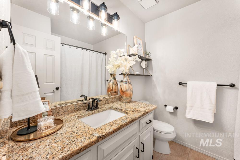 1865 E Sendero Ln, Boise, Idaho 83712, 5 Bedrooms, 3 Bathrooms, Residential For Sale, Price $1,100,000,MLS 98978631