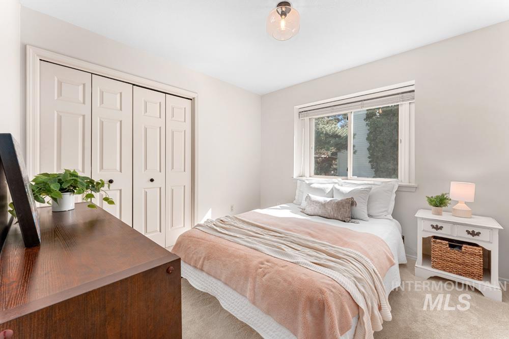 1865 E Sendero Ln, Boise, Idaho 83712, 5 Bedrooms, 3 Bathrooms, Residential For Sale, Price $1,100,000,MLS 98978631