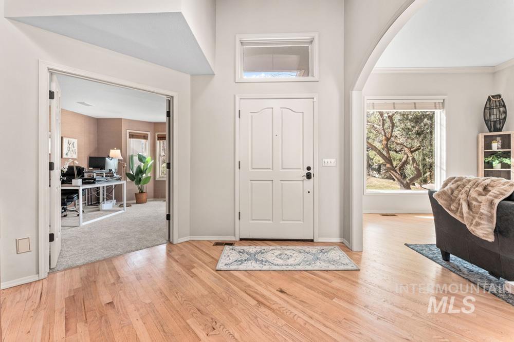 1865 E Sendero Ln, Boise, Idaho 83712, 5 Bedrooms, 3 Bathrooms, Residential For Sale, Price $1,100,000,MLS 98978631