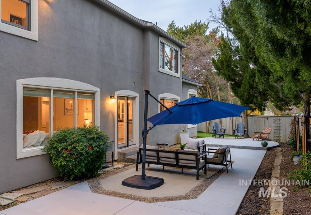 1865 E Sendero Ln, Boise, Idaho 83712, 5 Bedrooms, 3 Bathrooms, Residential For Sale, Price $1,100,000,MLS 98978631