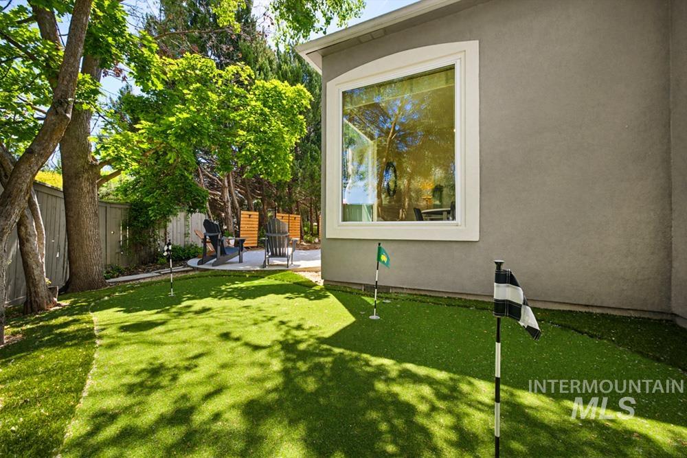 1865 E Sendero Ln, Boise, Idaho 83712, 5 Bedrooms, 3 Bathrooms, Residential For Sale, Price $998,000,MLS 98978631