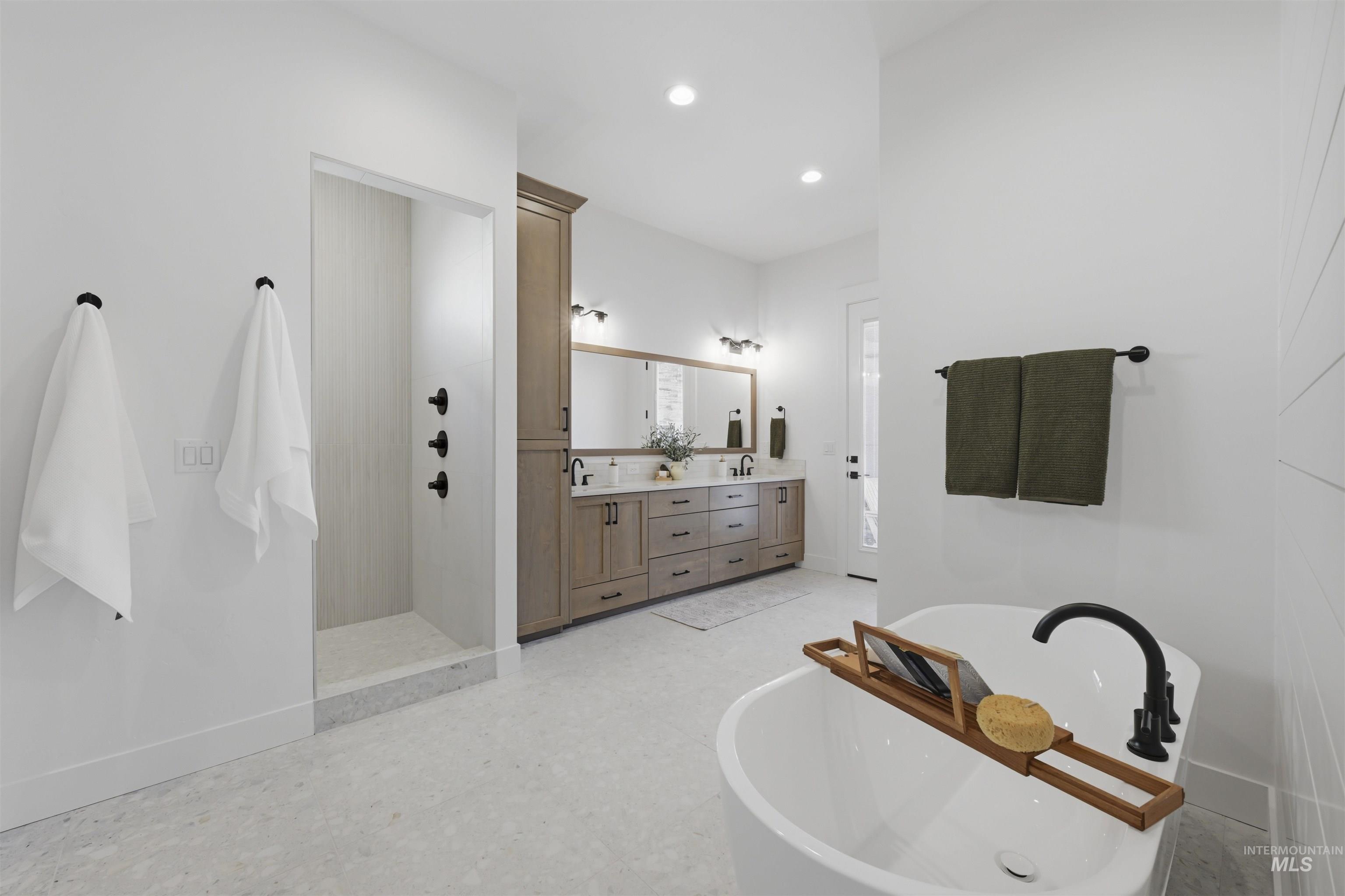 2182 N Annadale Way, Eagle, Idaho 83616, 4 Bedrooms, 3.5 Bathrooms, Residential For Sale, Price $1,224,000,MLS 98978633