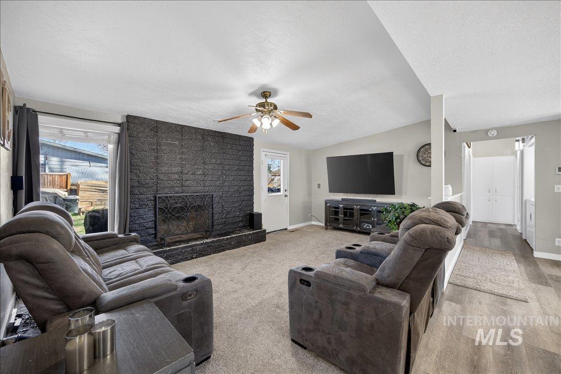 1604 N. Plateau Ave., Caldwell, Idaho 83605, 4 Bedrooms, 1 Bathroom, Residential For Sale, Price $289,900,MLS 98978636