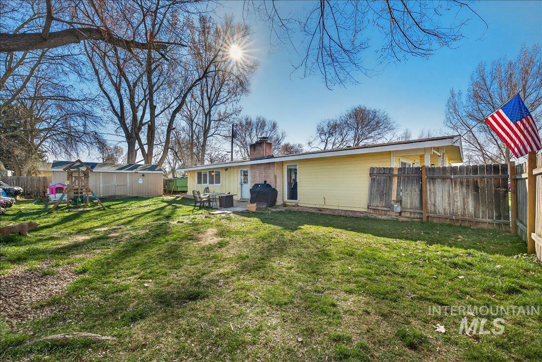 1604 N. Plateau Ave., Caldwell, Idaho 83605, 4 Bedrooms, 1 Bathroom, Residential For Sale, Price $289,900,MLS 98978636