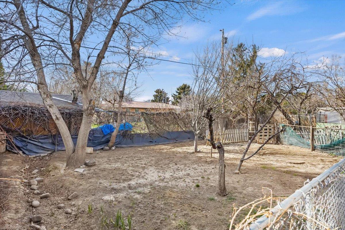 403 Filer Ave W, Twin Falls, Idaho 83301, 2 Bedrooms, 1 Bathroom, Residential For Sale, Price $239,900,MLS 98978639