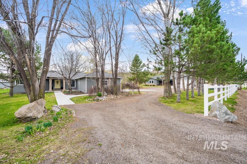 9339 Northview Rd, Middleton, Idaho 83644, 6 Bedrooms, 3.5 Bathrooms, Residential For Sale, Price $1,250,000,MLS 98978640