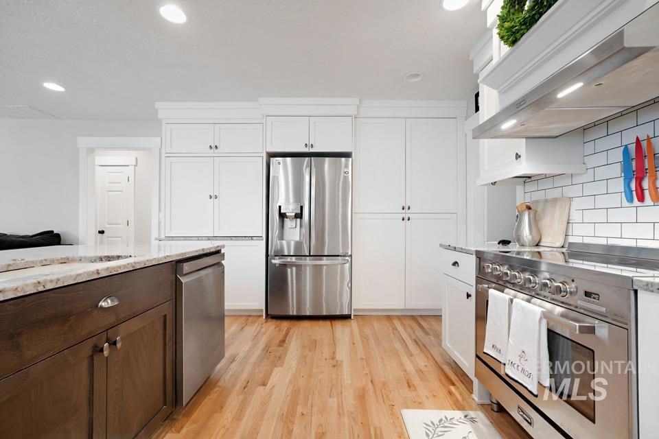 9339 Northview Rd, Middleton, Idaho 83644, 6 Bedrooms, 3.5 Bathrooms, Residential For Sale, Price $1,250,000,MLS 98978640