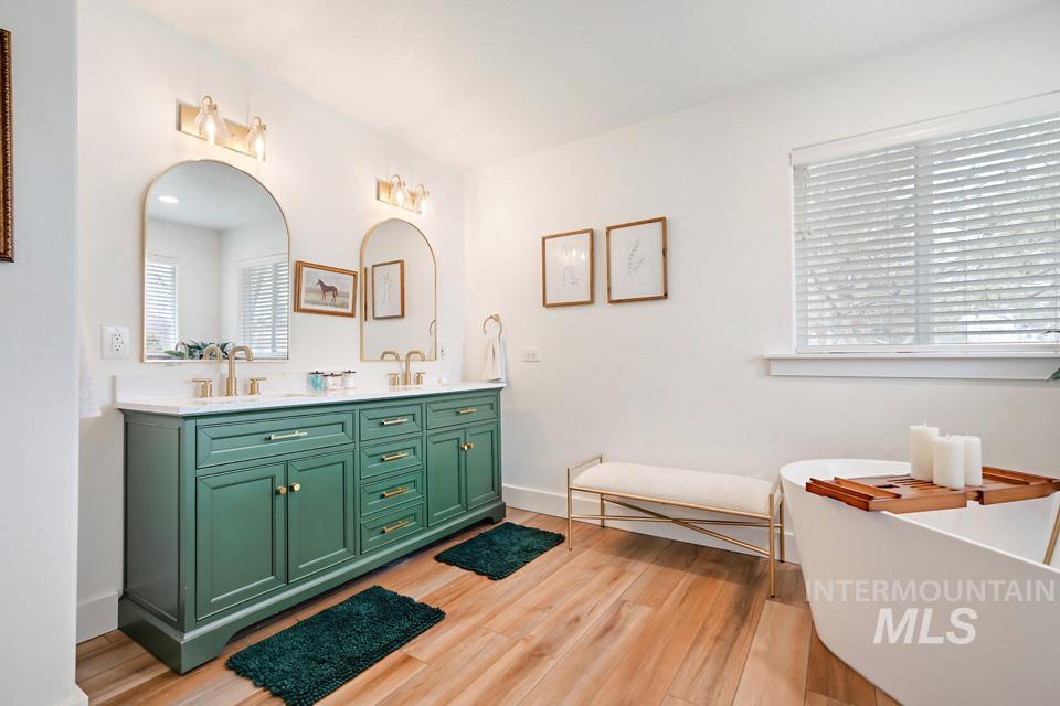 9339 Northview Rd, Middleton, Idaho 83644, 6 Bedrooms, 3.5 Bathrooms, Residential For Sale, Price $1,250,000,MLS 98978640