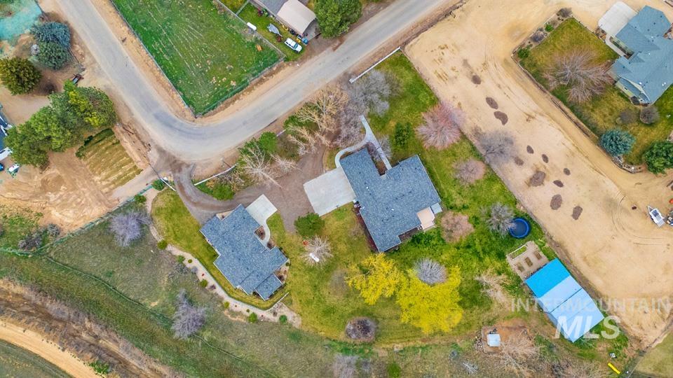9339 Northview Rd, Middleton, Idaho 83644, 6 Bedrooms, 3.5 Bathrooms, Residential For Sale, Price $1,250,000,MLS 98978640