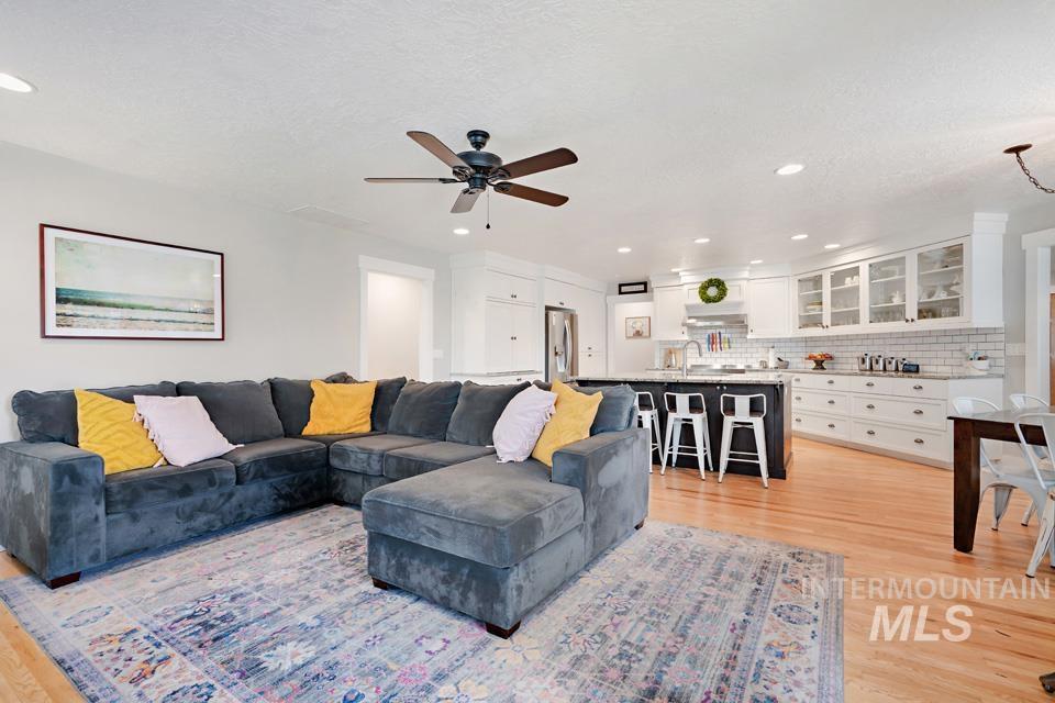 9339 Northview Rd, Middleton, Idaho 83644, 6 Bedrooms, 3.5 Bathrooms, Residential For Sale, Price $1,250,000,MLS 98978640