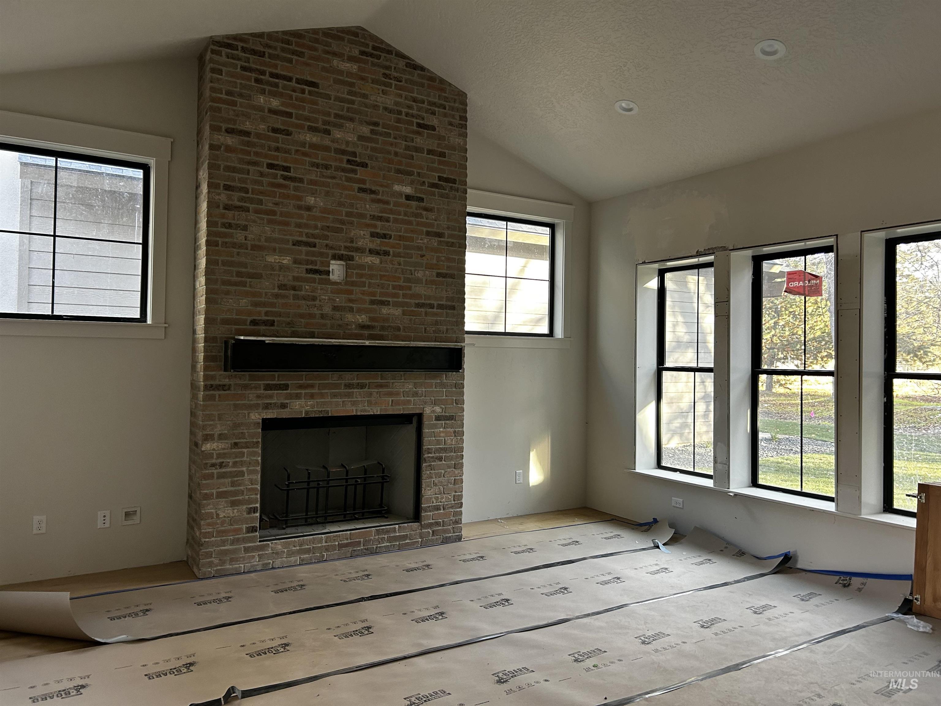 134 S Carbon Rivet Ave, Eagle, Idaho 83616, 3 Bedrooms, 2.5 Bathrooms, Residential For Sale, Price $1,175,000,MLS 98978641