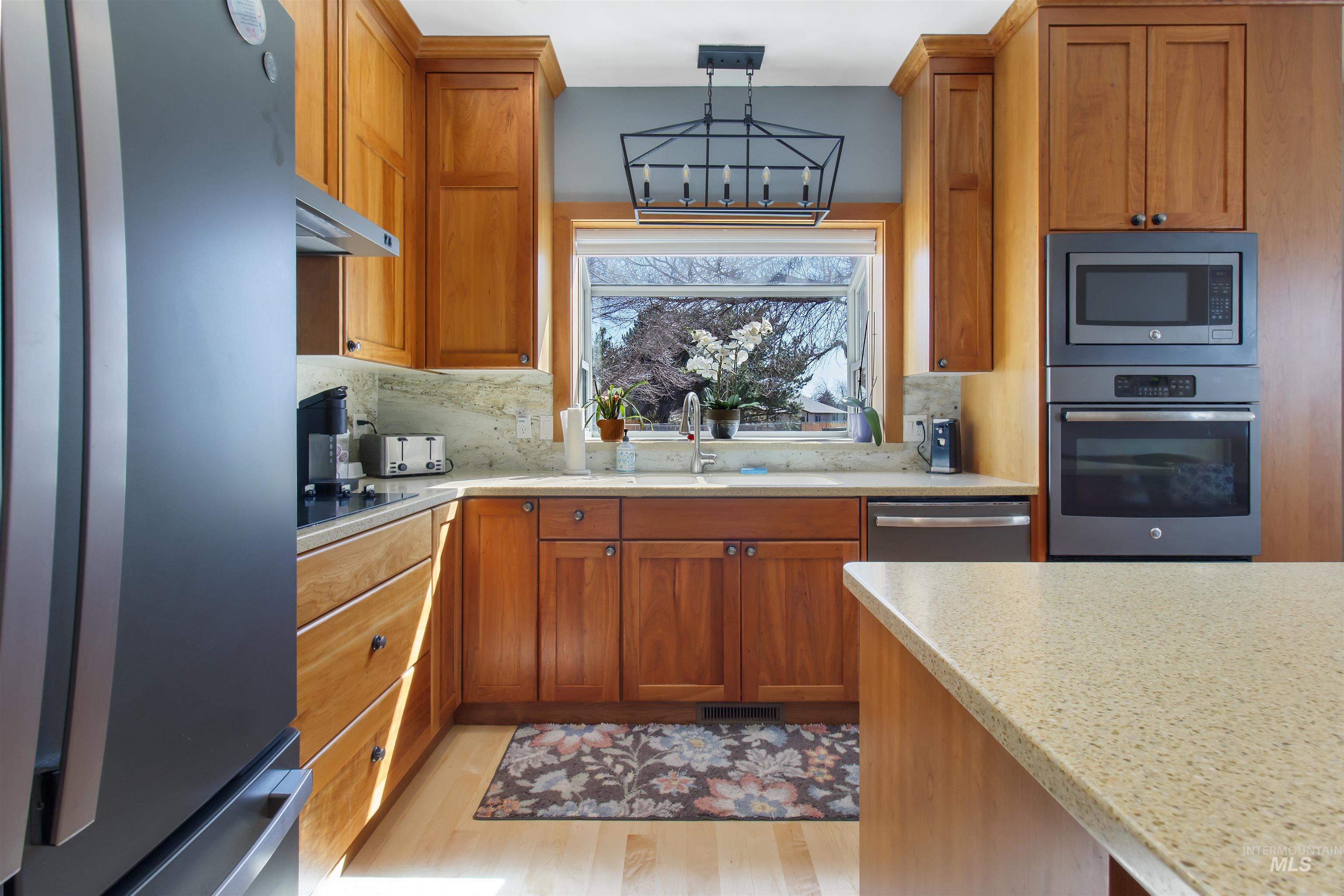 132 Los Lagos, Twin Falls, Idaho 83301, 3 Bedrooms, 2.5 Bathrooms, Residential For Sale, Price $630,000, 98978648