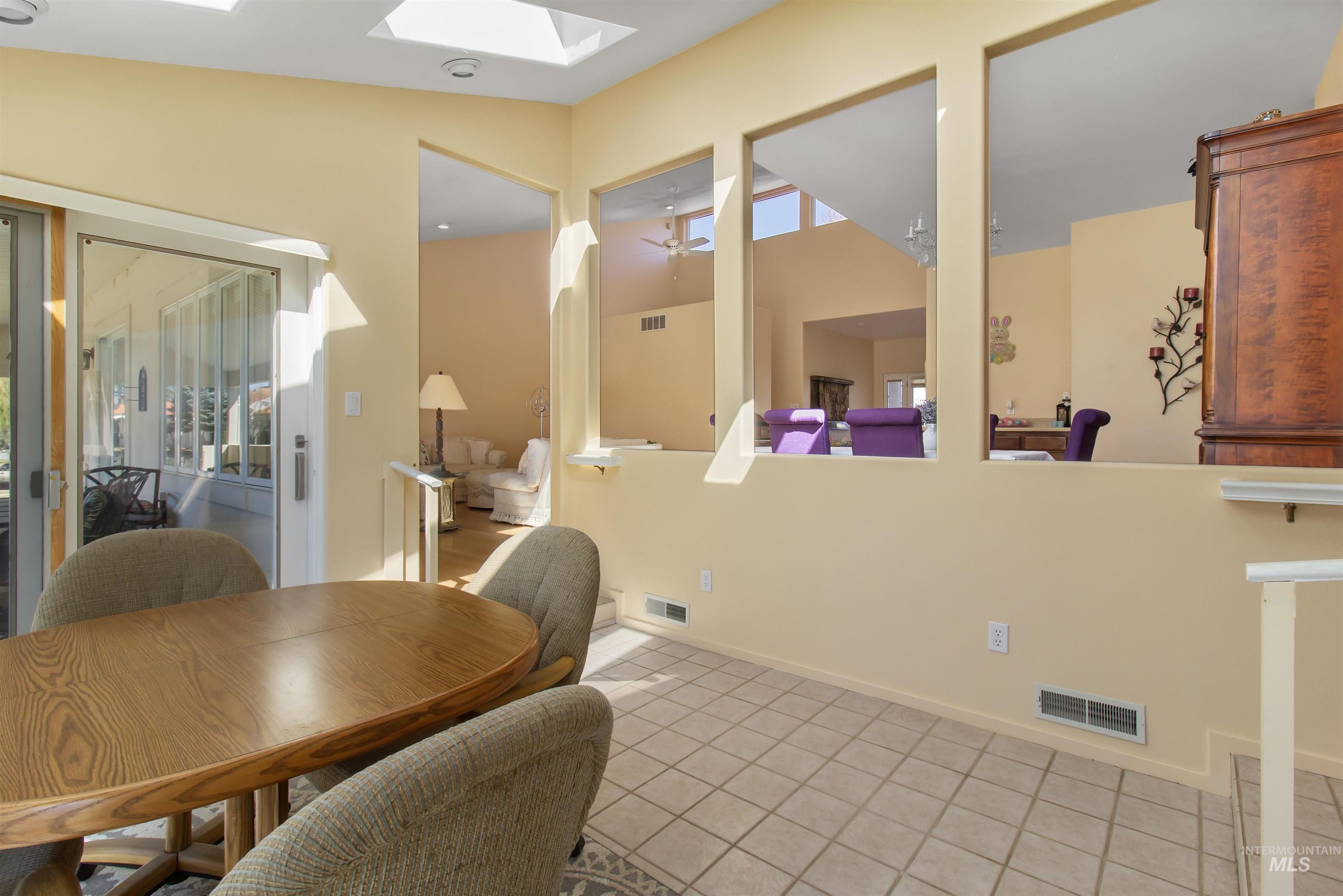 132 Los Lagos, Twin Falls, Idaho 83301, 3 Bedrooms, 2.5 Bathrooms, Residential For Sale, Price $630,000, 98978648