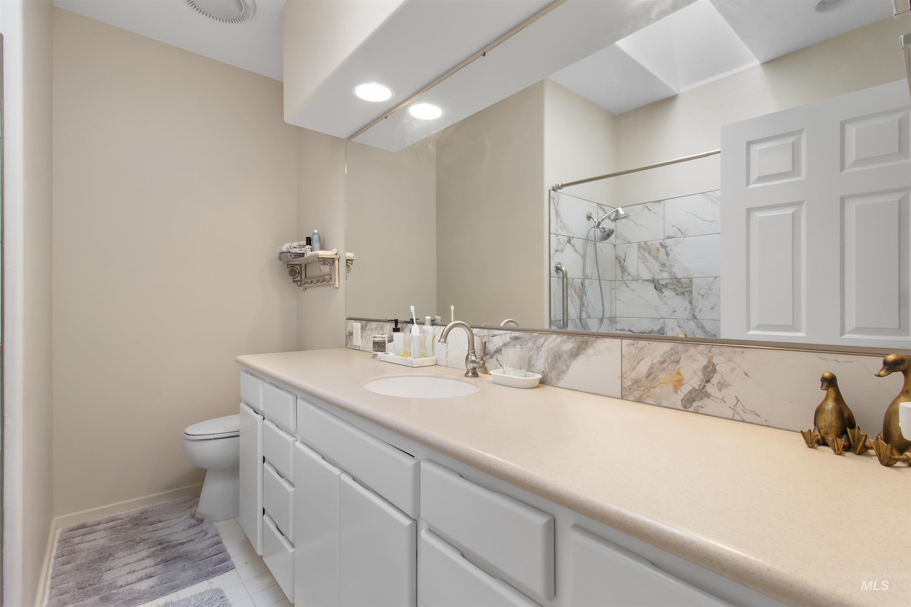 132 Los Lagos, Twin Falls, Idaho 83301, 3 Bedrooms, 2.5 Bathrooms, Residential For Sale, Price $630,000, 98978648