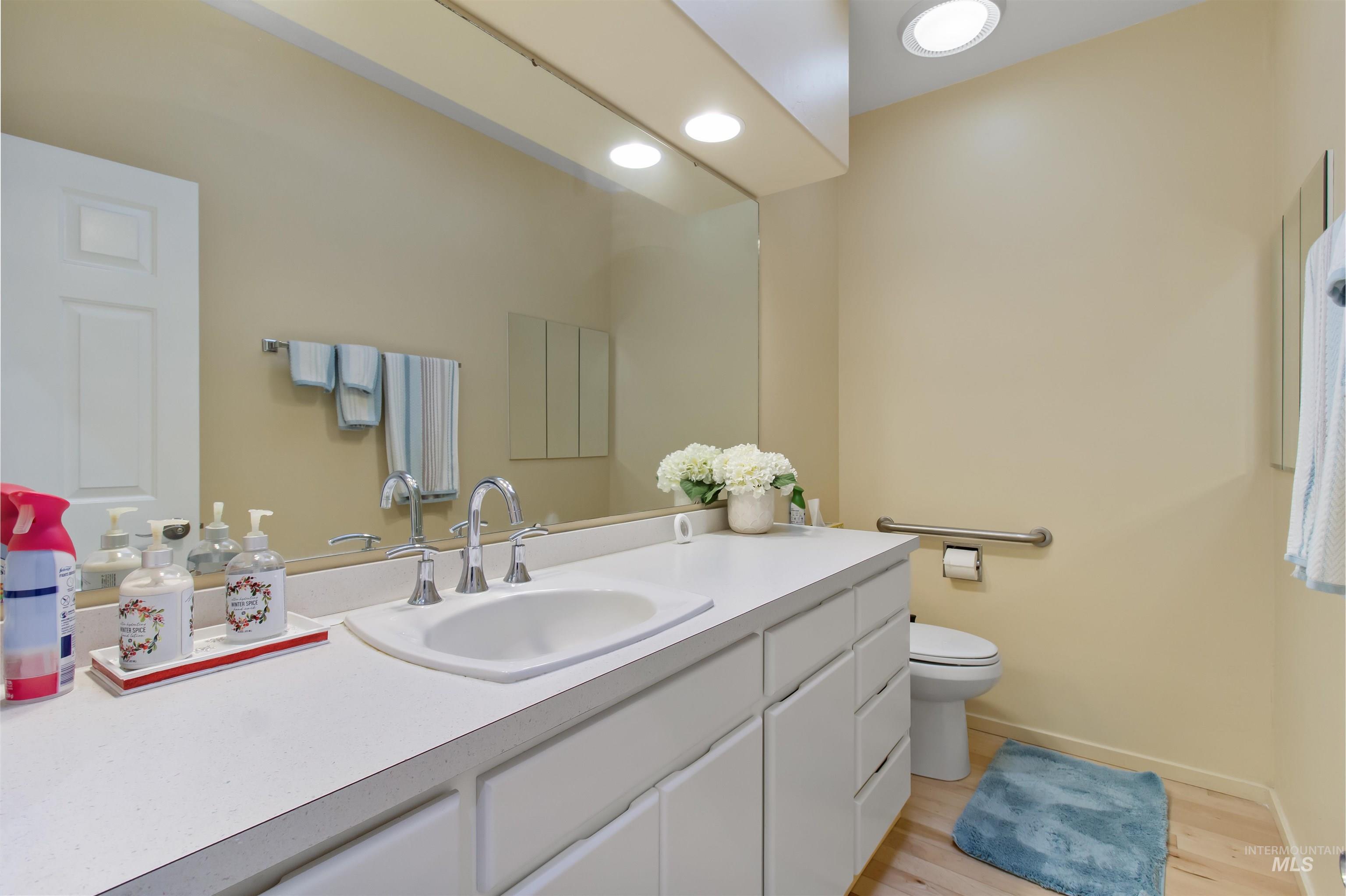 132 Los Lagos, Twin Falls, Idaho 83301, 3 Bedrooms, 2.5 Bathrooms, Residential For Sale, Price $630,000, 98978648