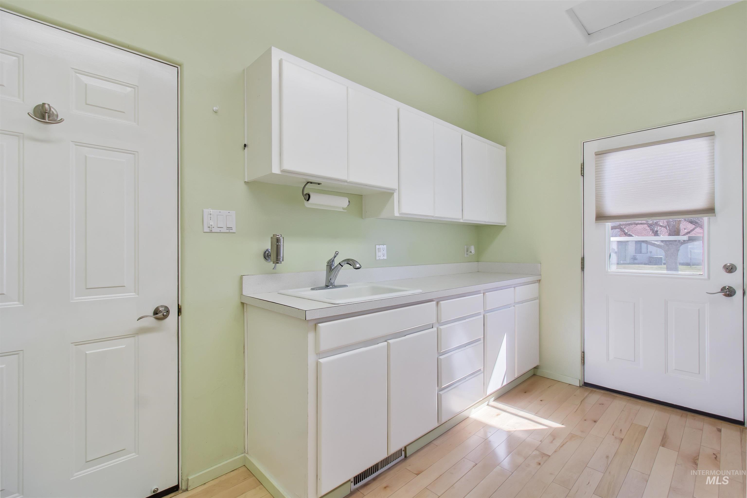 132 Los Lagos, Twin Falls, Idaho 83301, 3 Bedrooms, 2.5 Bathrooms, Residential For Sale, Price $630,000, 98978648